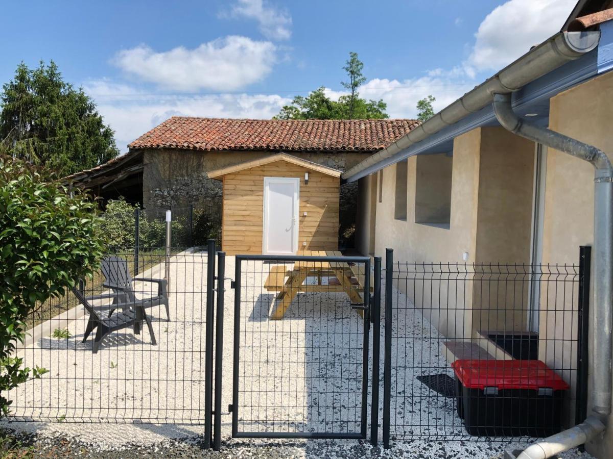 La Petite Ferme De Pouillon - Parc Animalier - Aire De Loisirs Bed & Breakfast Eksteriør bilde